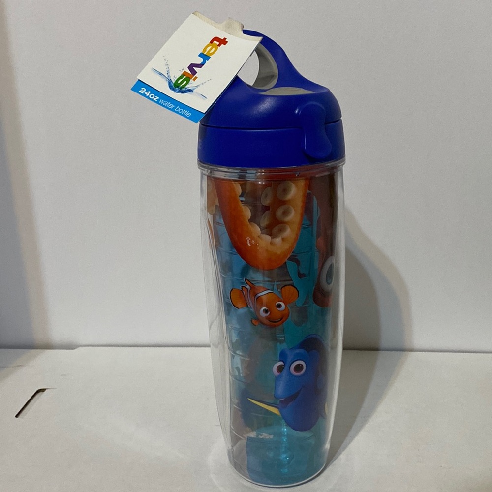DISNEY FINDING DORY 24 OZ TERVIS WATER BOTTLE SNAP LID